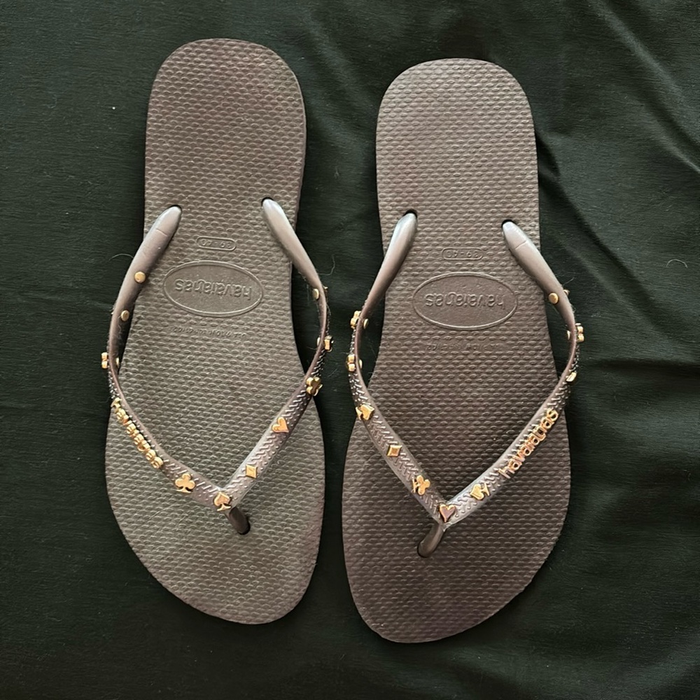 Havaianas Brown Flip Flops with Gold Accents